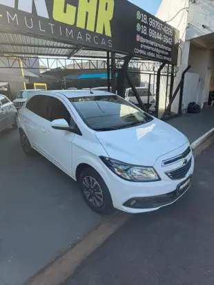 CHEVROLET-ONIX-2015