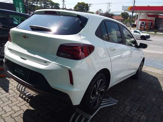 CHEVROLET-ONIX-2024