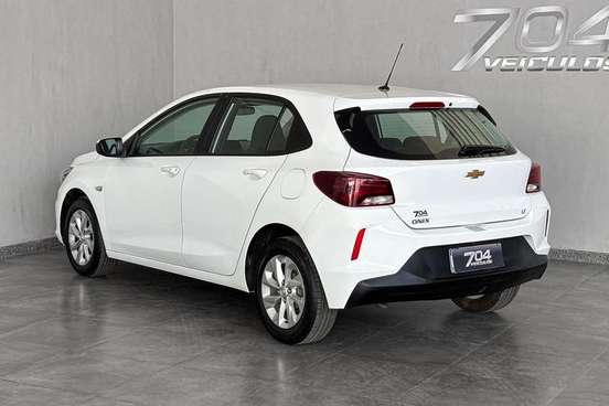 CHEVROLET-ONIX-2022