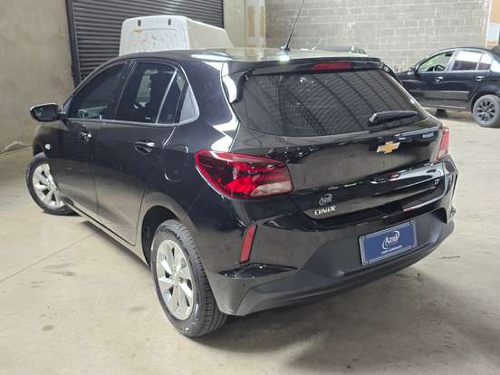 CHEVROLET-ONIX-2022