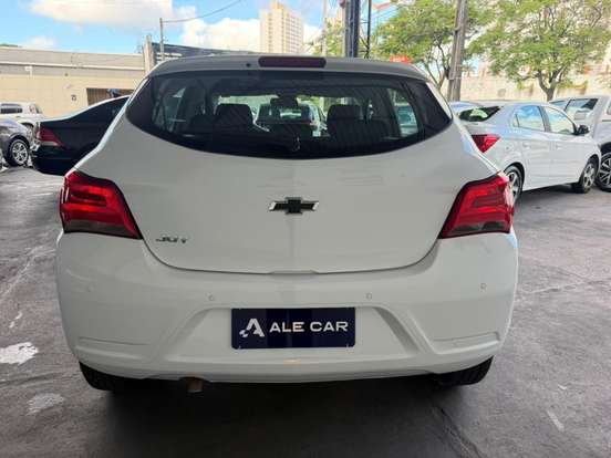 CHEVROLET-ONIX-2021