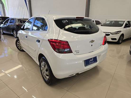 CHEVROLET-ONIX-2018