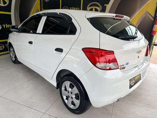 CHEVROLET-ONIX-2017