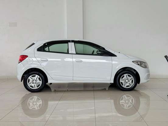 CHEVROLET-ONIX-1.0 MPFI LS 8V FLEX 4P MANUAL CHEVROLET-ONIX-2015