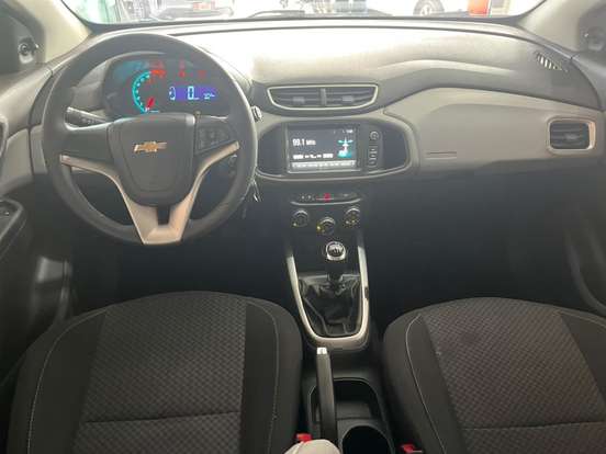 CHEVROLET-ONIX-2016