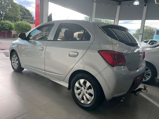CHEVROLET-ONIX-2016