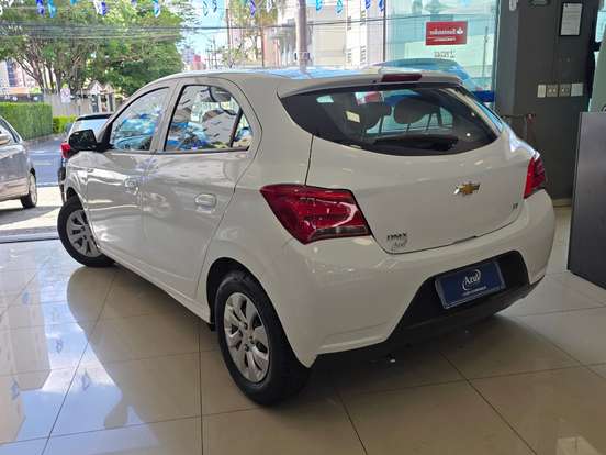 CHEVROLET-ONIX-1.0 MPFI LT 8V FLEX 4P MANUAL CHEVROLET-ONIX-2019