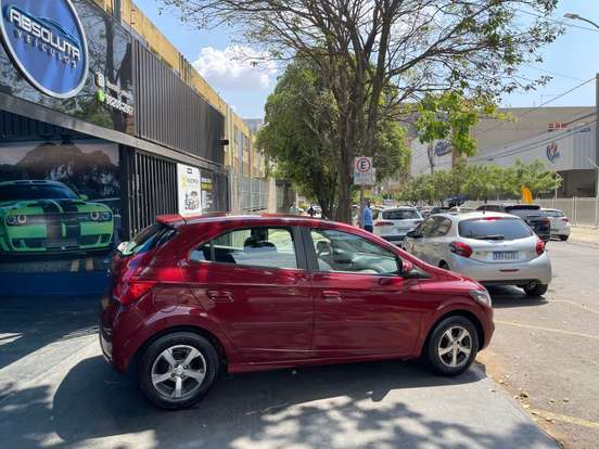 CHEVROLET-ONIX-2019