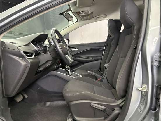 CHEVROLET-ONIX-2023