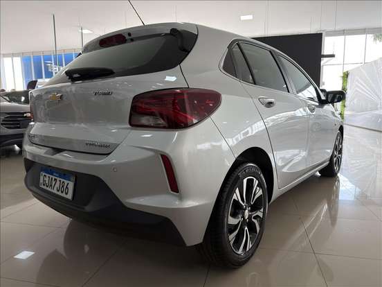 CHEVROLET-ONIX-2022