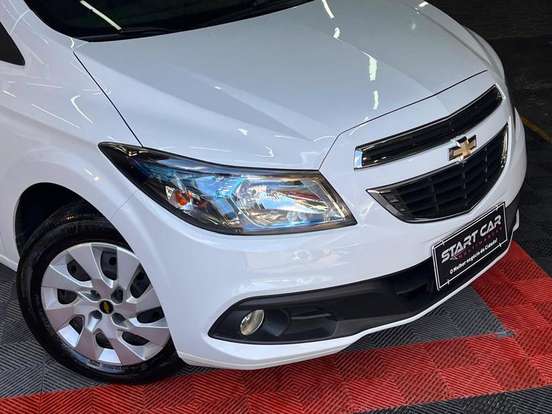 CHEVROLET-ONIX-2015