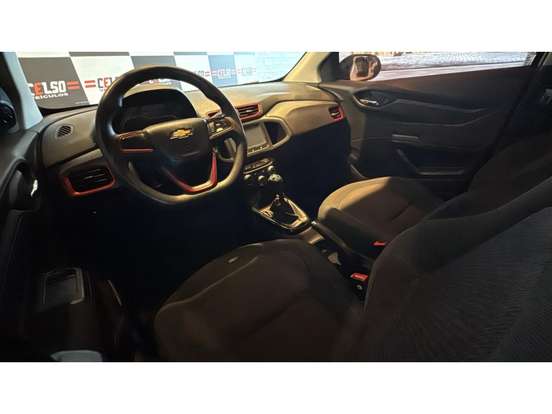CHEVROLET-ONIX-2015