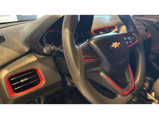 CHEVROLET-ONIX-2015