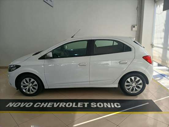 CHEVROLET-ONIX-1.4 MPFI LT 8V FLEX 4P AUTOMÁTICO CHEVROLET-ONIX-2018