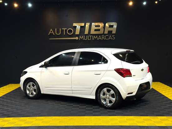 CHEVROLET-ONIX-2018