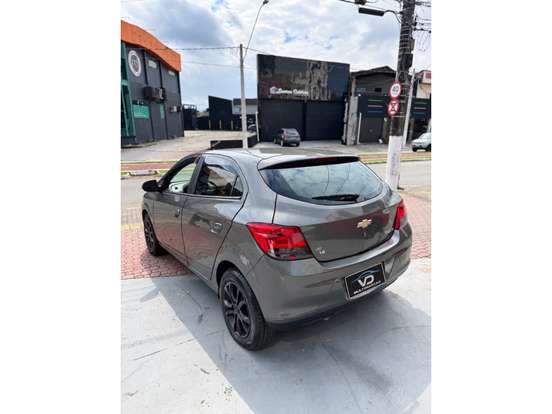 CHEVROLET-ONIX-2014