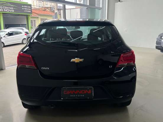 CHEVROLET-ONIX-1.4 MPFI LT 8V FLEX 4P MANUAL CHEVROLET-ONIX-2018