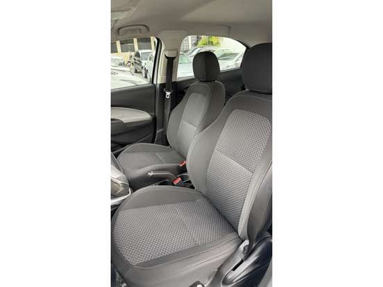 CHEVROLET-ONIX-2016