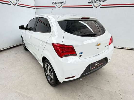 CHEVROLET-ONIX-2016