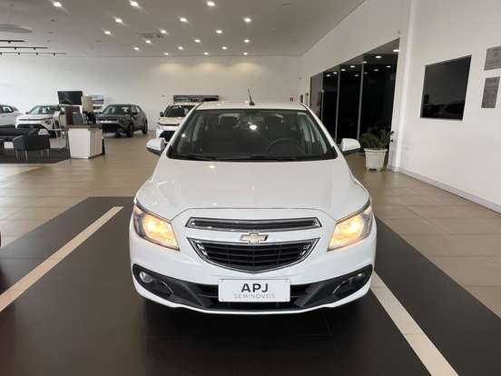 CHEVROLET-ONIX-2013