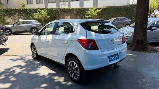 CHEVROLET-ONIX-2015