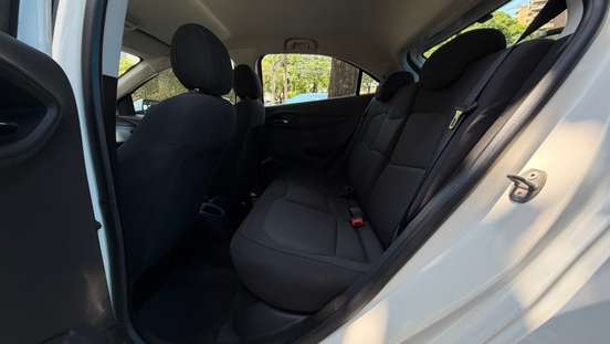 CHEVROLET-ONIX-2015