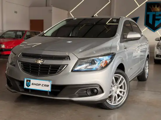 CHEVROLET-PRISMA-2014