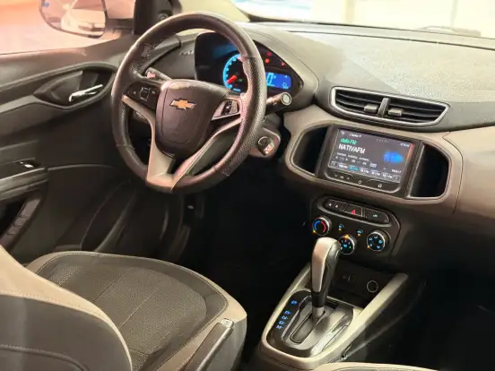CHEVROLET-PRISMA-2014