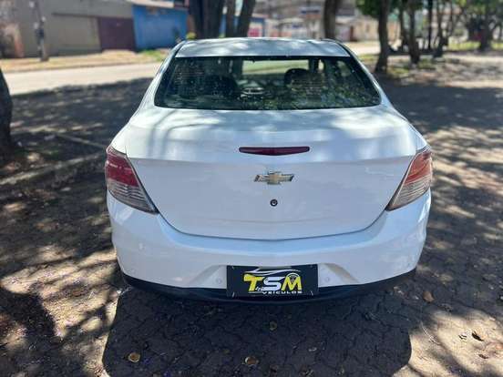 CHEVROLET-PRISMA-2015