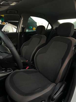 CHEVROLET-PRISMA-2015