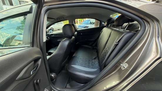 CHEVROLET-PRISMA-2013