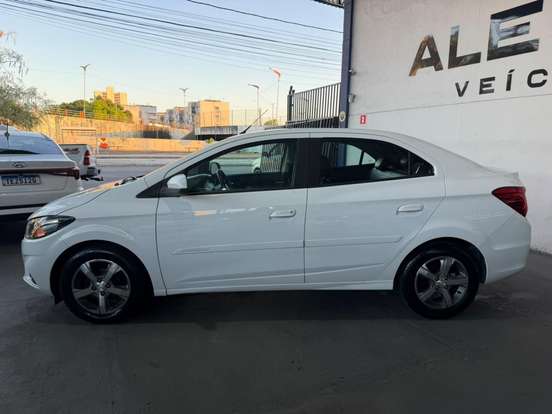 CHEVROLET-PRISMA-2016