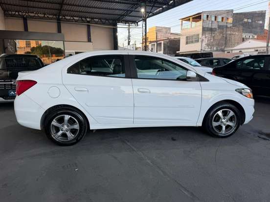 CHEVROLET-PRISMA-2016