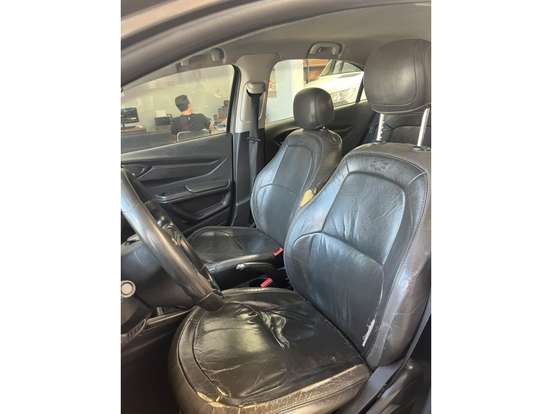 CHEVROLET-PRISMA-2014