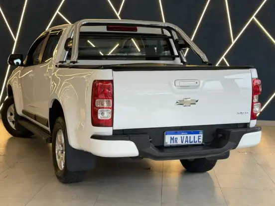 CHEVROLET-S10-2.4 LT 4X2 CD 8V FLEX 4P MANUAL CHEVROLET-S10-2013