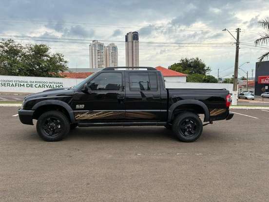 CHEVROLET-S10-2.4 MPFI RODEIO 4X2 CD 8V FLEX 4P MANUAL CHEVROLET-S10-2010