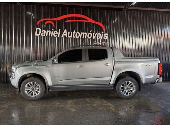 CHEVROLET-S10-2.8 16V TURBO DIESEL HIGH COUNTRY CD 4X4 AUTOMÁTICO CHEVROLET-S10-2024