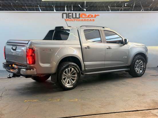 CHEVROLET-S10-2.8 16V TURBO DIESEL HIGH COUNTRY CD 4X4 AUTOMÁTICO CHEVROLET-S10-2025