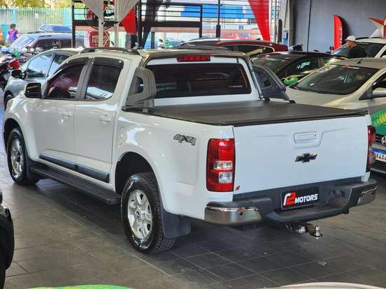 CHEVROLET-S10-2.8 LT 4X4 CD 16V TURBO DIESEL 4P AUTOMÁTICO CHEVROLET-S10-2013