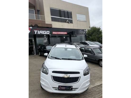 CHEVROLET-SPIN-2015