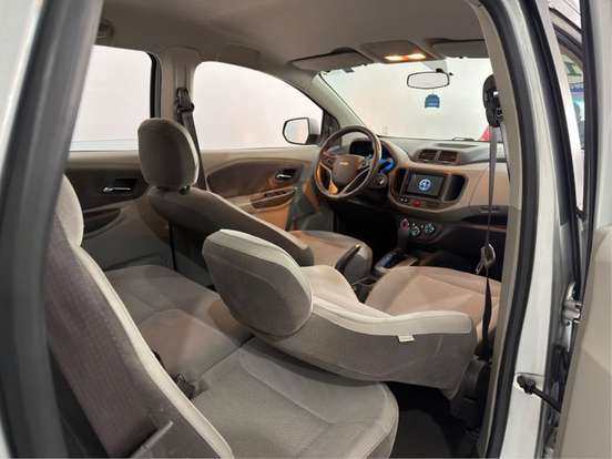 CHEVROLET-SPIN-2014