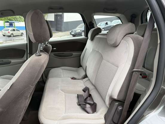 CHEVROLET-SPIN-1.8 LTZ 8V FLEX 4P AUTOMÁTICO CHEVROLET-SPIN-2013