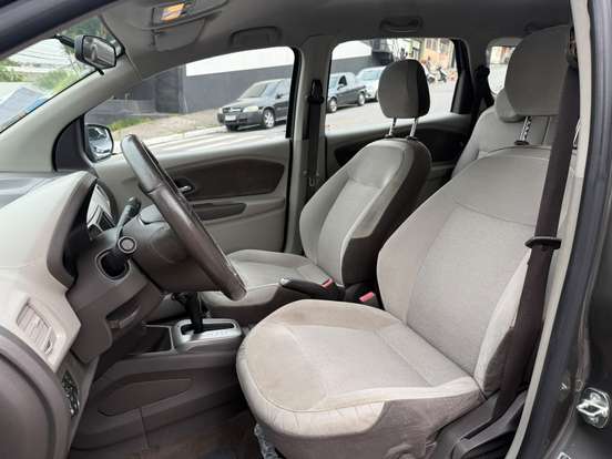 CHEVROLET-SPIN-1.8 LTZ 8V FLEX 4P AUTOMÁTICO CHEVROLET-SPIN-2013