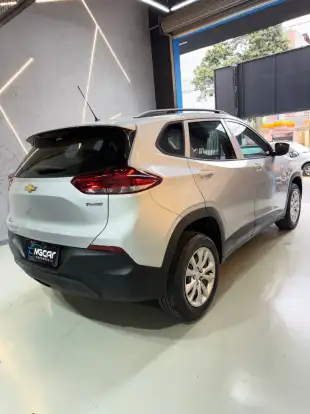 CHEVROLET-TRACKER-2021
