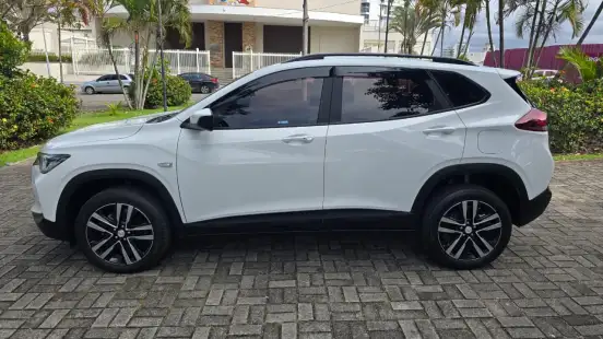 CHEVROLET-TRACKER-2023
