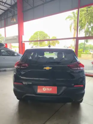 CHEVROLET-TRACKER-2024