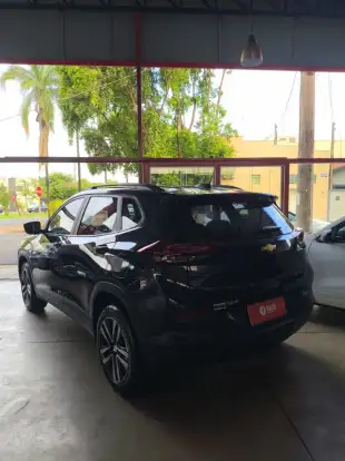 CHEVROLET-TRACKER-2024