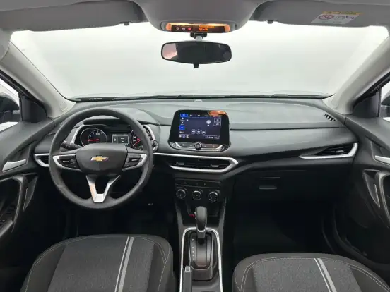 CHEVROLET-TRACKER-2025