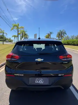 CHEVROLET-TRACKER-2024