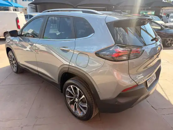 CHEVROLET-TRACKER-2025